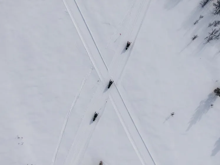 Tre skoteråkare ovanifrån